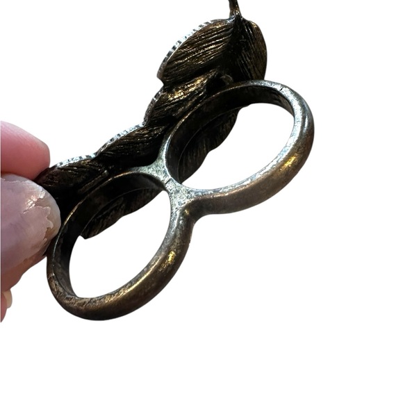 Bronze Rhinestone Leaf Two Finger Edgy Ring size 6 - Picture 16 of 16